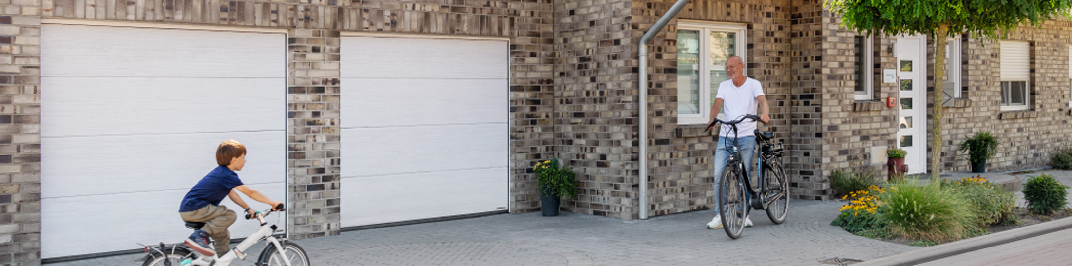 The Garage Door Centre garage doors kettering, wellingborough